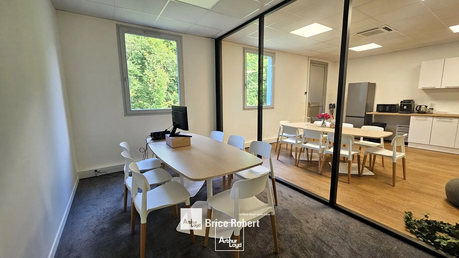 Bureaux - Location - SAINT PRIEST - 69800 - 104.38-104.38 - 7771268
