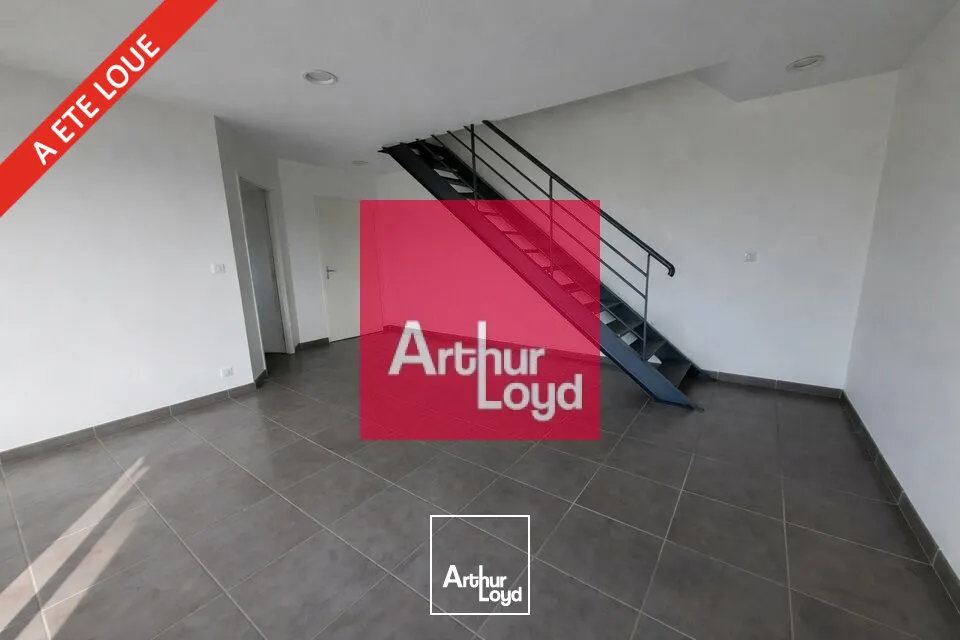 Locaux d'activité & Entrepôts - Location - PONT-DU-CHATEAU - 63430 - 250-250 - 7771387