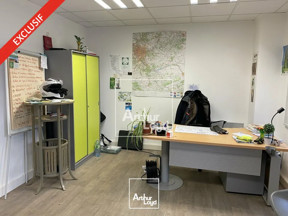 Locaux d'activité & Entrepôts - Location - MOISSY CRAMAYEL - 77550 - 125-125 - 7771542
