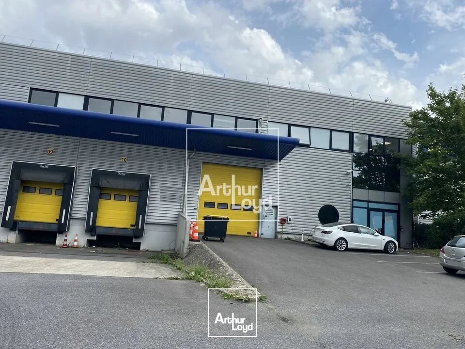 Locaux d'activité & Entrepôts - Location - COMBS LA VILLE - 77380 - 1835-1835 - 7771559