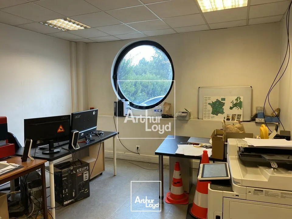 Locaux d'activité & Entrepôts - Location - COMBS LA VILLE - 77380 - 1835-1835 - 7771561