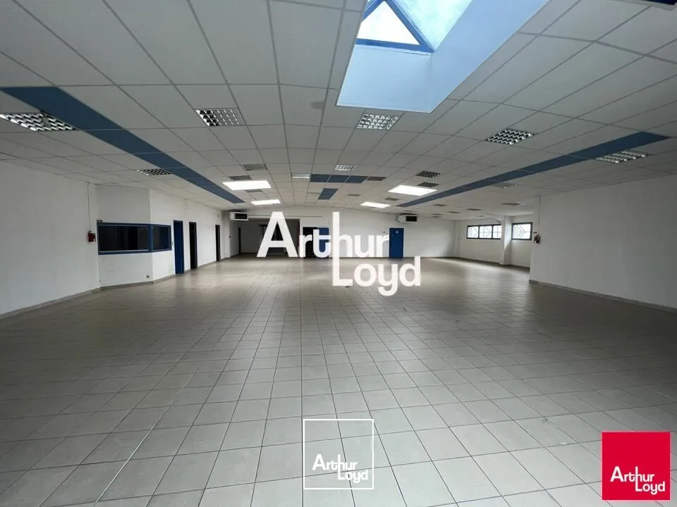 Locaux d'activité & Entrepôts - Location - SAINT JACQUES DE LA LANDE - 35136 - 1300-1300 - 7771625