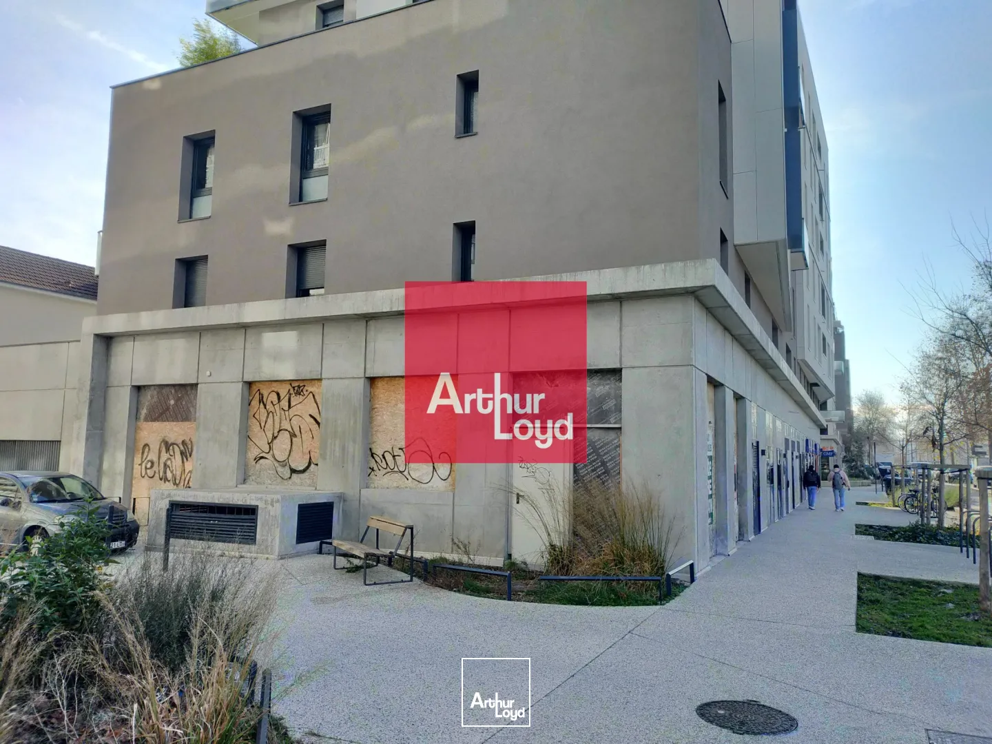 Locaux commerciaux - Location - GRENOBLE - 38100 - 76-300 - 7771880