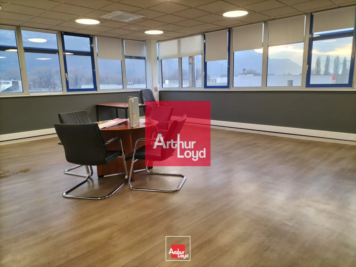 Bureaux - Location - SAINT EGREVE - 38120 - 411-411 - 7771929