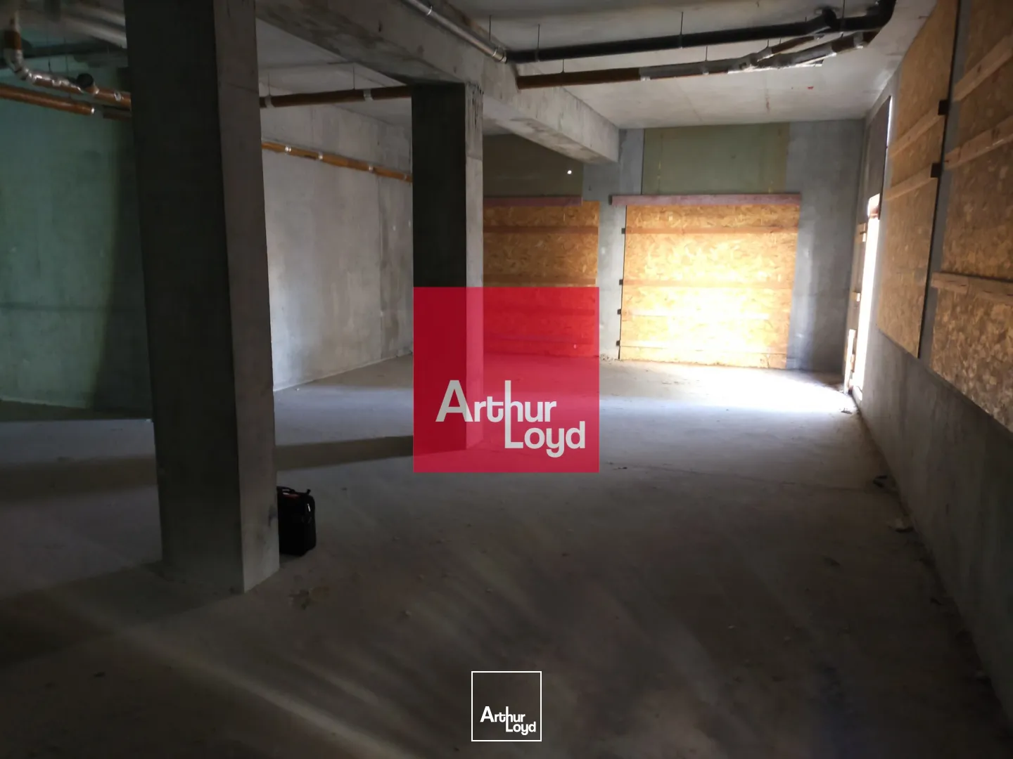 Locaux commerciaux - Location - GRENOBLE - 38100 - 141-141 - 7771976