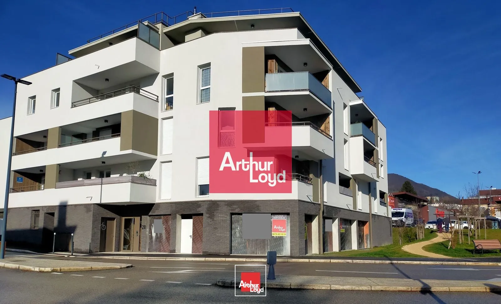 Locaux commerciaux - Location - VOIRON - 38500 - 329-329 - 7772125