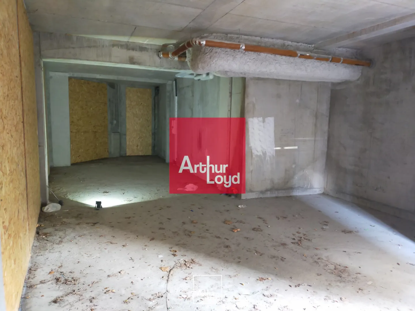 Locaux commerciaux - Location - GRENOBLE - 38100 - 83-83 - 7772317