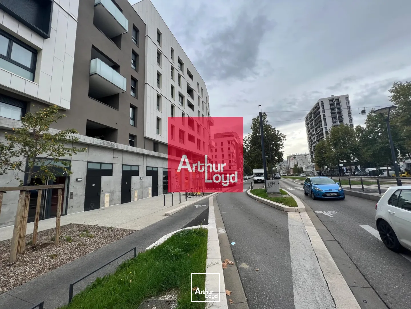 Locaux commerciaux - Location - GRENOBLE - 38100 - 76-76 - 7772312
