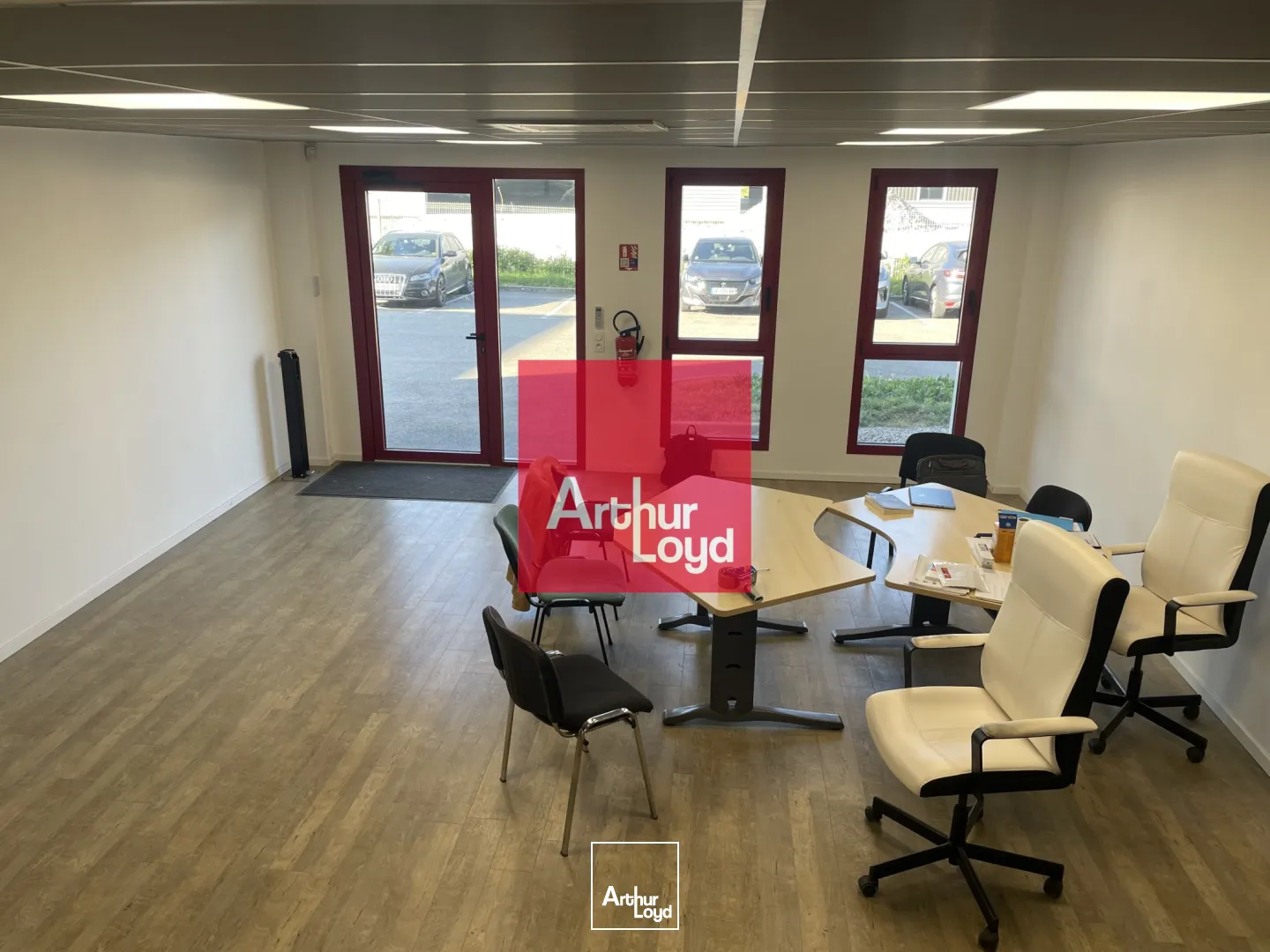Locaux d'activité & Entrepôts - Location - LE VERSOUD - 38420 - 880-880 - 7772555