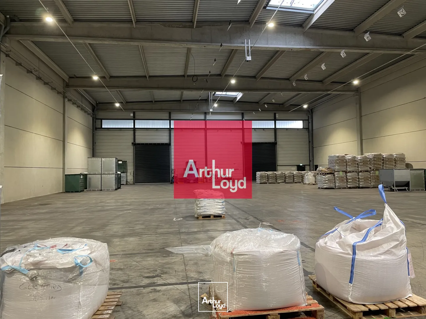 Locaux d'activité & Entrepôts - Vente - LA COTE SAINT ANDRE - 38260 - 22698-22698 - 7772620