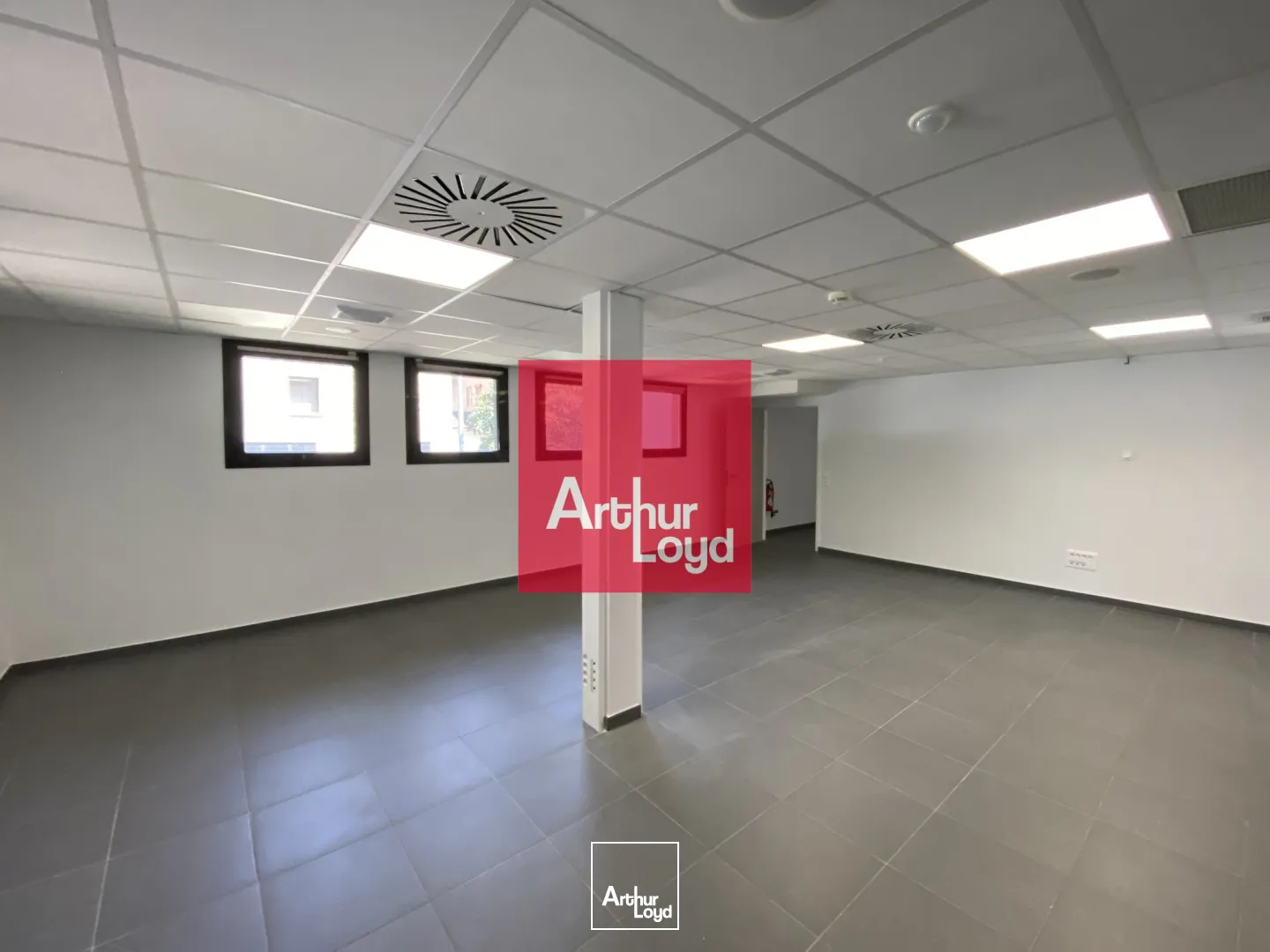 Bureaux - Location - SASSENAGE - 38360 - 77.18-1198.41 - 7772674