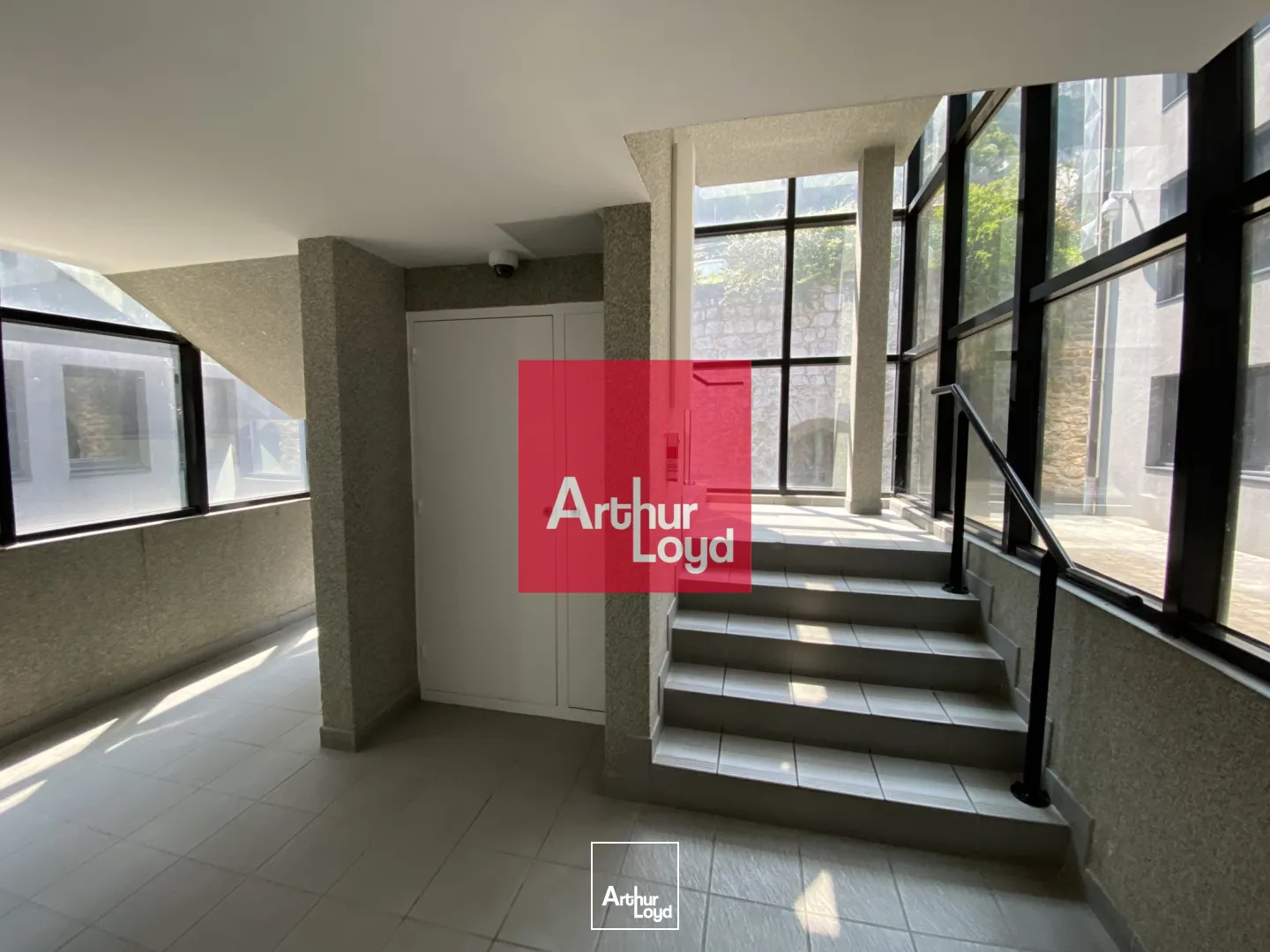 Bureaux - Location - SASSENAGE - 38360 - 77.18-1198.41 - 7772677