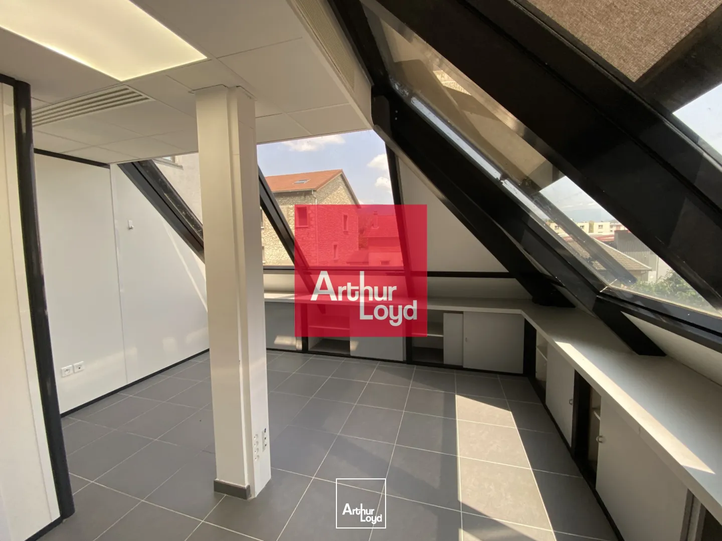 Bureaux - Location - SASSENAGE - 38360 - 77.18-1198.41 - 7772679