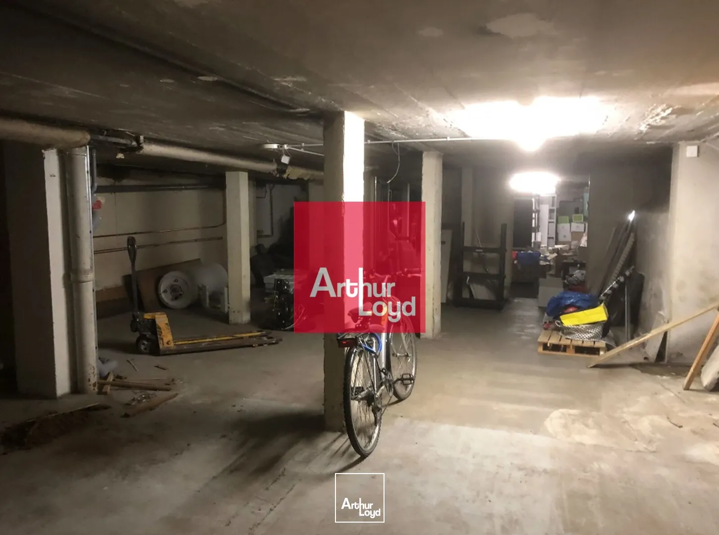 Locaux commerciaux - Location - GRENOBLE - 38000 - 177.3-697.9 - 7772801