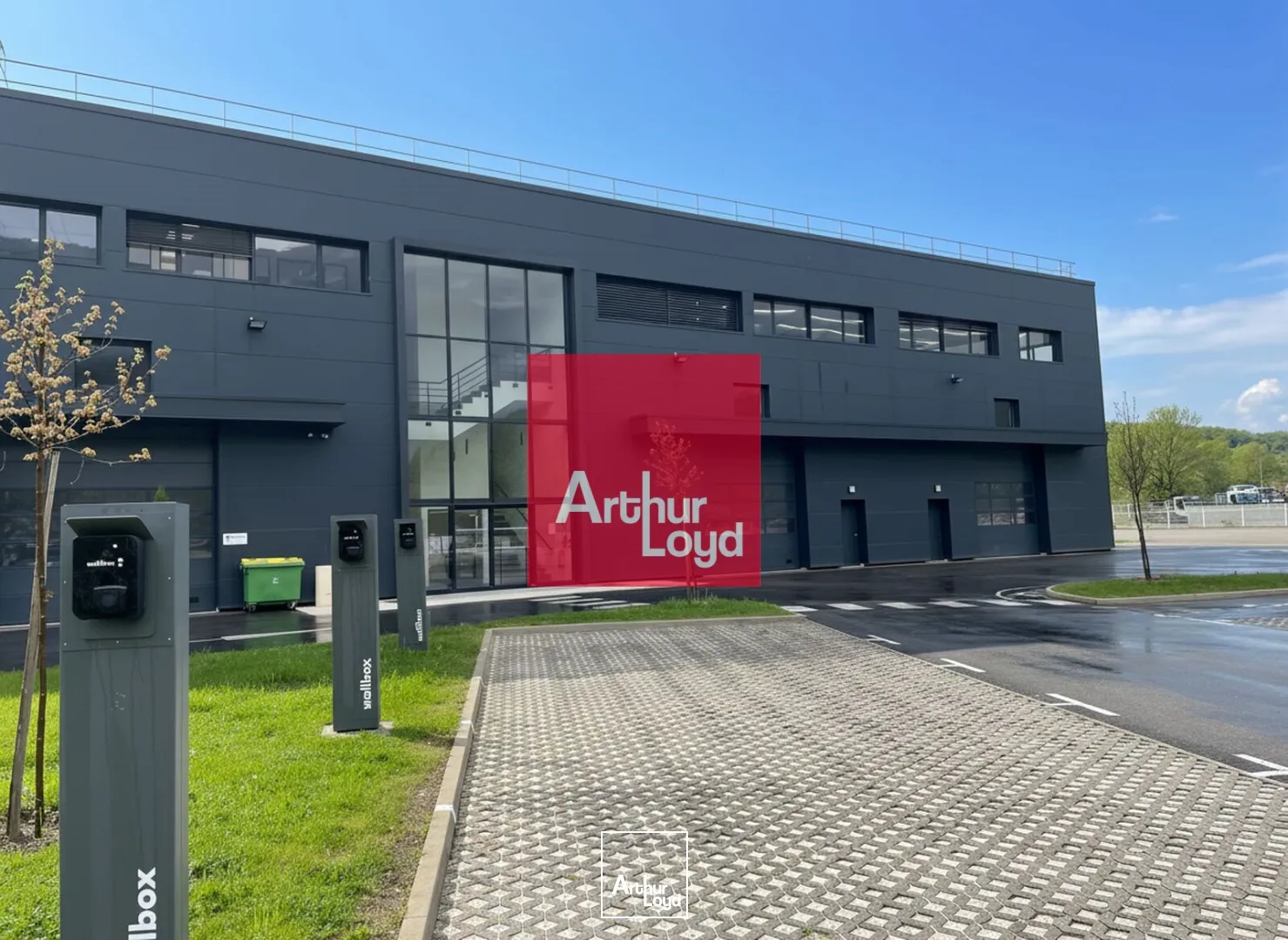 Locaux d'activité & Entrepôts - Location - VARCES ALLIERES ET RISSET - 38760 - 320-320 - 7772941