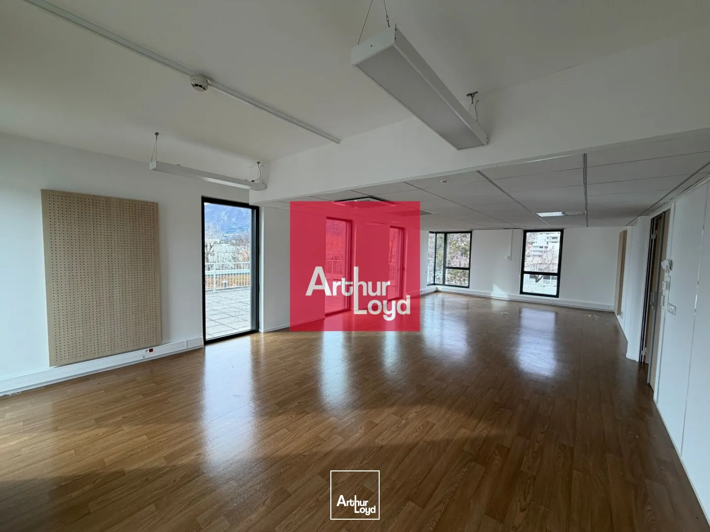 Bureaux - Location - MEYLAN - 38240 - 292.4-660.65 - 7772976