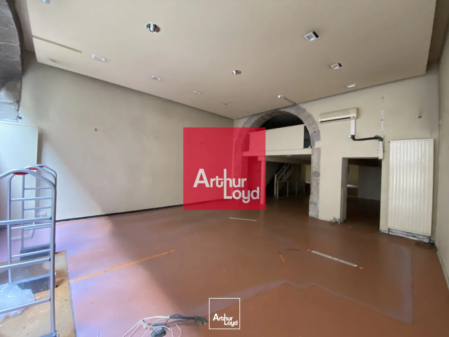 Locaux commerciaux - Vente - GRENOBLE - 38000 - 113.7-113.7 - 7773017