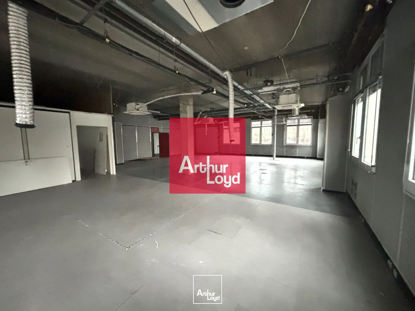 Locaux d'activité & Entrepôts - Location - MEYLAN - 38240 - 301.52-301.52 - 7773023