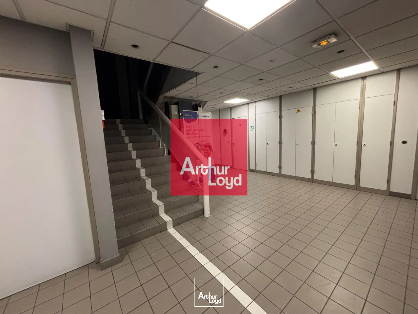 Locaux d'activité & Entrepôts - Location - MEYLAN - 38240 - 301.52-301.52 - 7773027