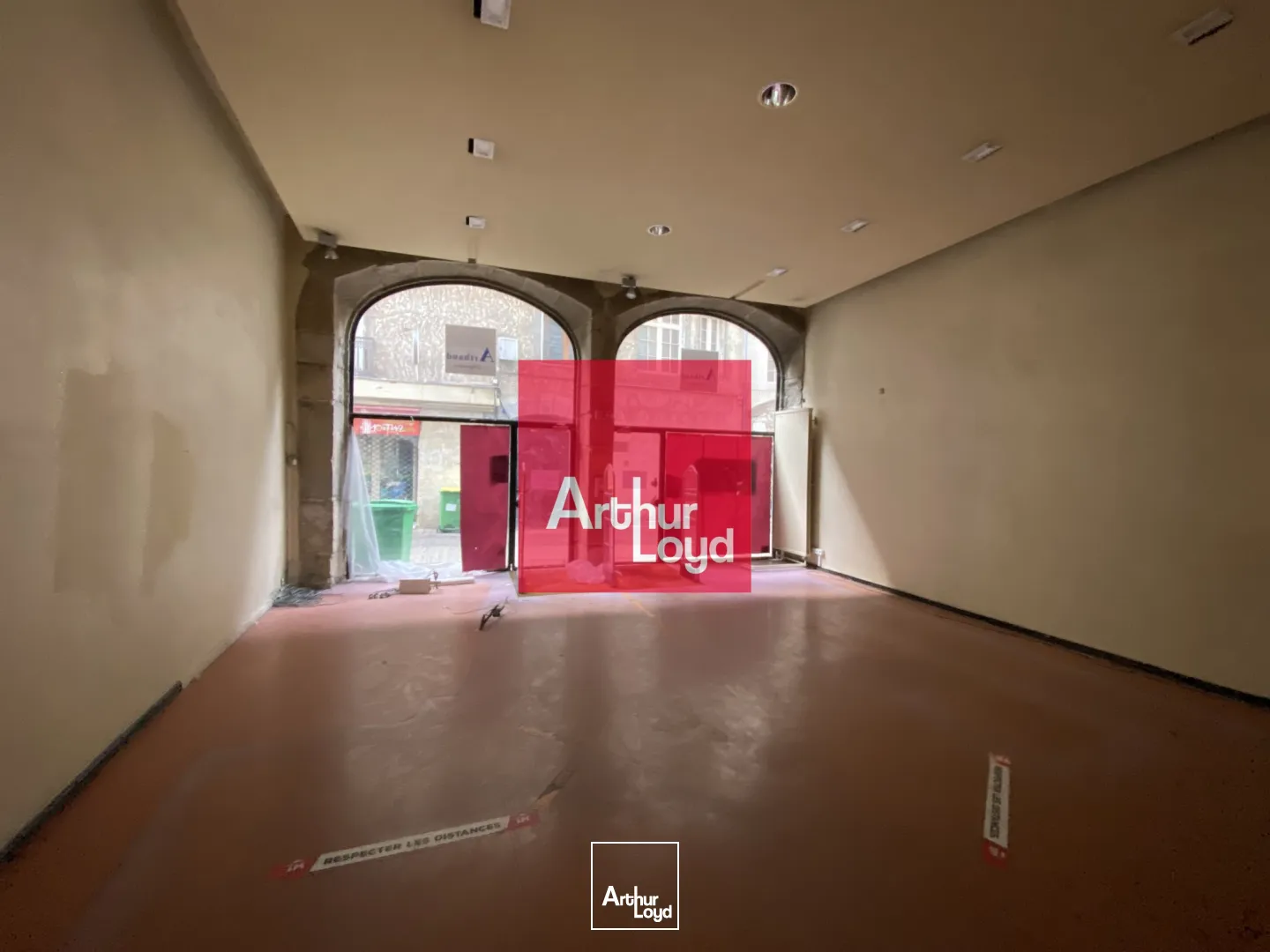 Locaux commerciaux - Vente - GRENOBLE - 38000 - 113.7-113.7 - 7773018