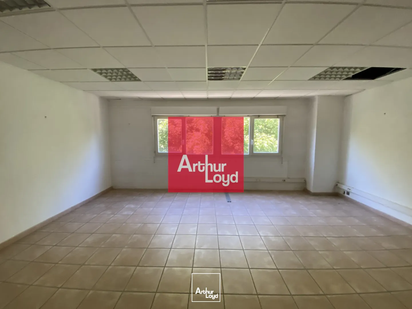 Bureaux - Location - VARCES ALLIERES ET RISSET - 38760 - 100-100 - 7773371