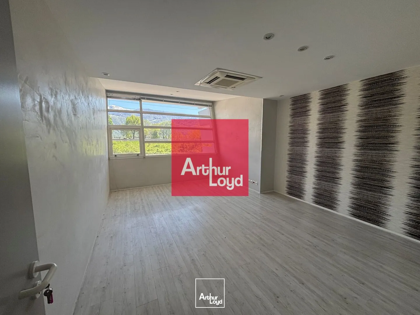 Bureaux - Location - MONTBONNOT SAINT MARTIN - 38330 - 70-279 - 7773660