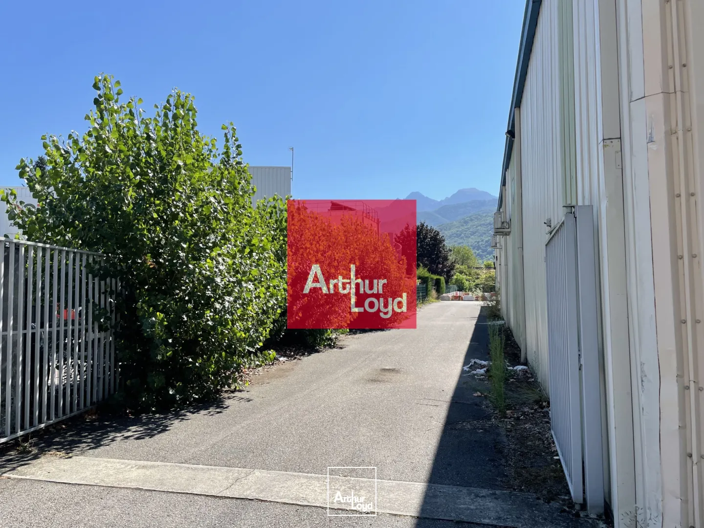Locaux d'activité & Entrepôts - Location - GIERES - 38610 - 1968-1968 - 7773695