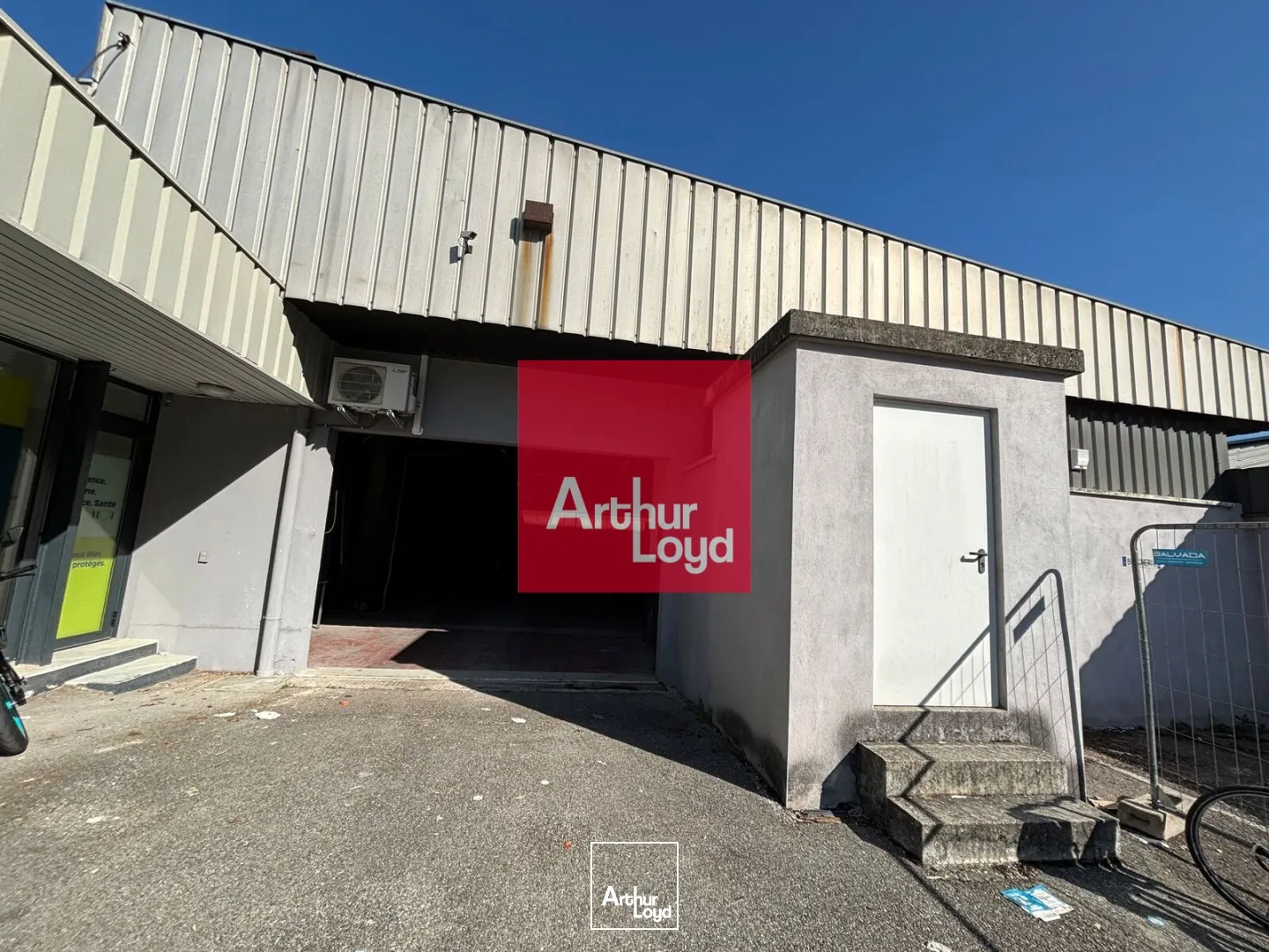 Locaux d'activité & Entrepôts - Location - SAINT EGREVE - 38120 - 343-343 - 7773810