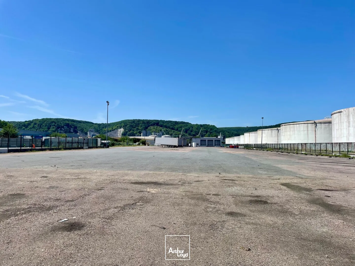 Locaux d'activité & Entrepôts - Vente - LE GRAND QUEVILLY - 76120 - 185-685 - 7773946