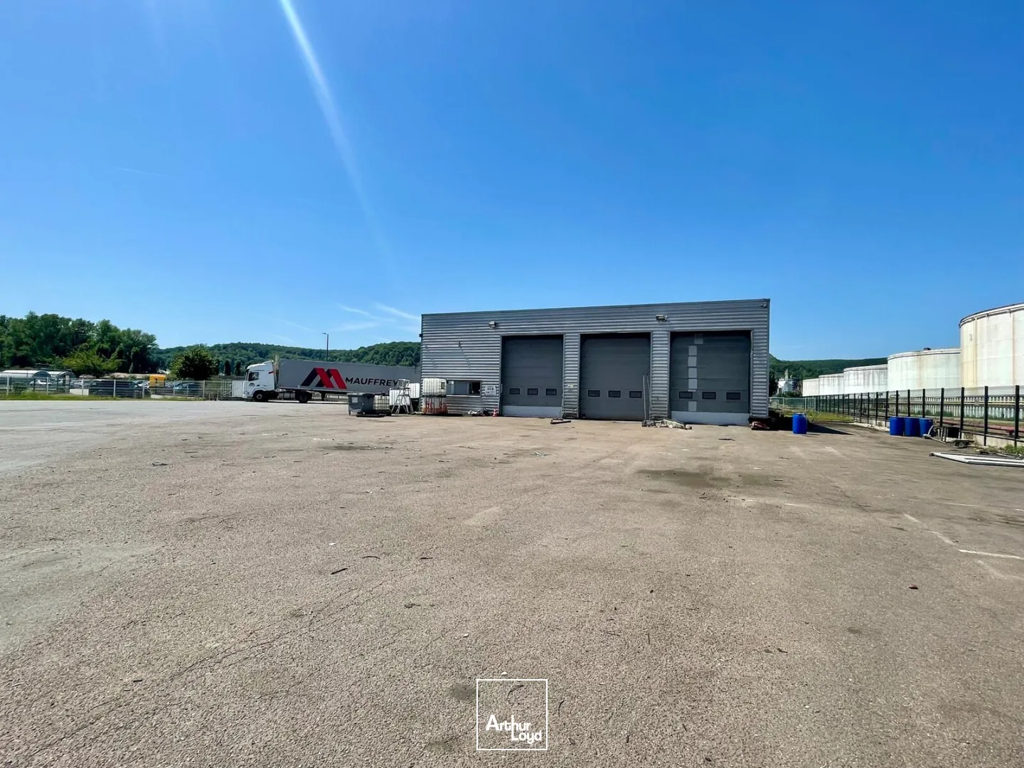 Locaux d'activité & Entrepôts - Vente - LE GRAND QUEVILLY - 76120 - 185-685 - 7773951