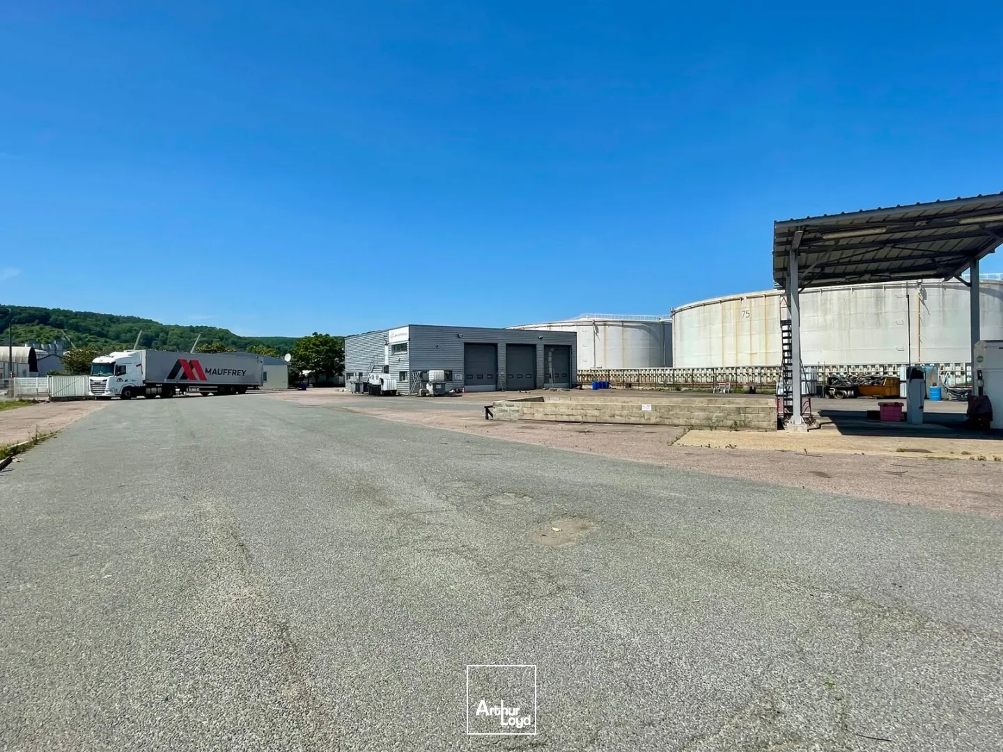 Locaux d'activité & Entrepôts - Vente - LE GRAND QUEVILLY - 76120 - 185-685 - 7773950