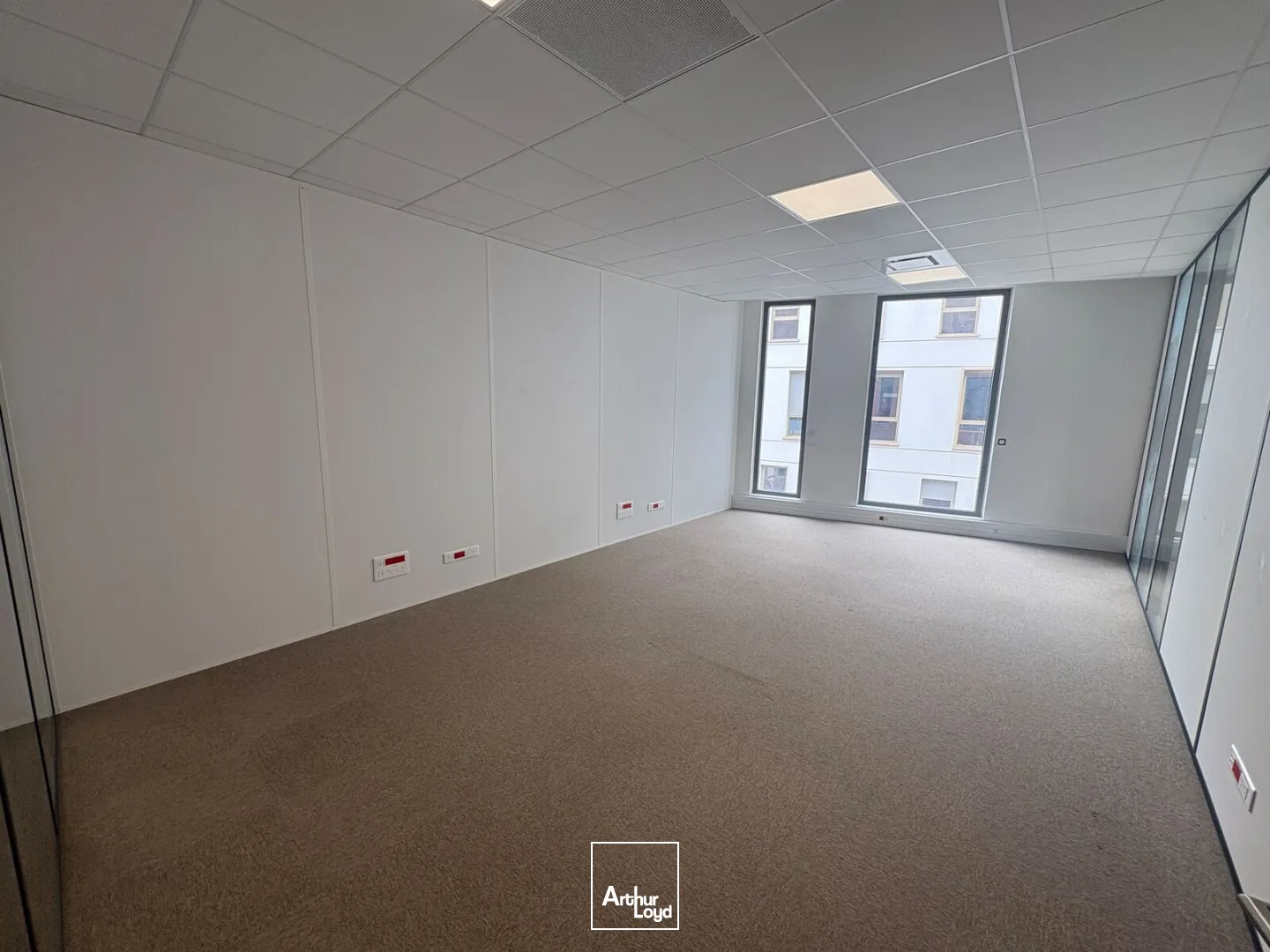 Bureaux - Location - FLEURY LES AUBRAIS - 45400 - 302.99-302.99 - 7773973