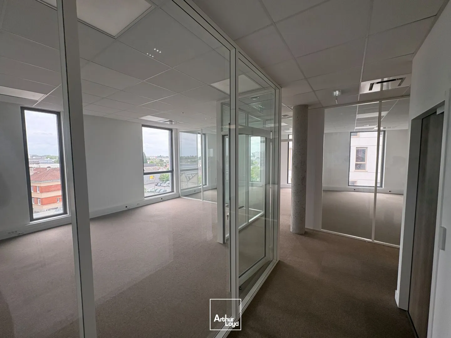 Bureaux - Location - FLEURY LES AUBRAIS - 45400 - 302.99-302.99 - 7773976