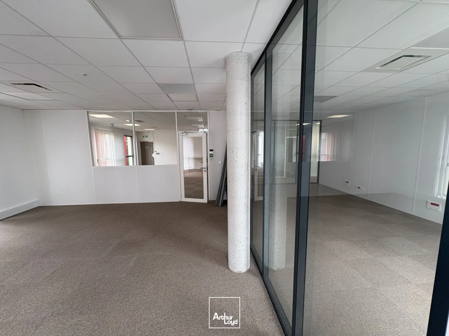 Bureaux - Location - FLEURY LES AUBRAIS - 45400 - 302.99-302.99 - 7773978