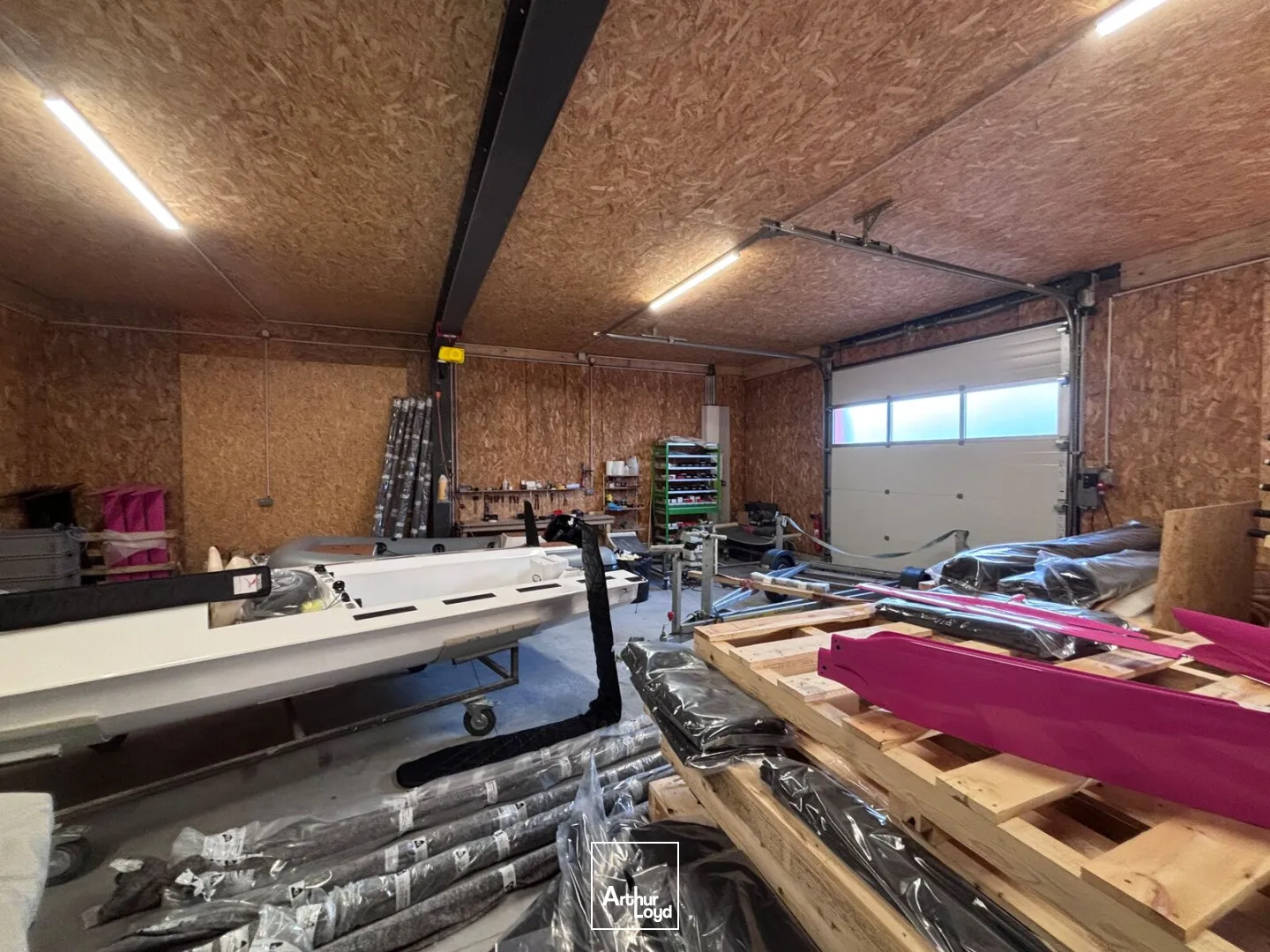 Locaux d'activité & Entrepôts - Location - SAINT HERBLAIN - 44800 - 194-400 - 7774068
