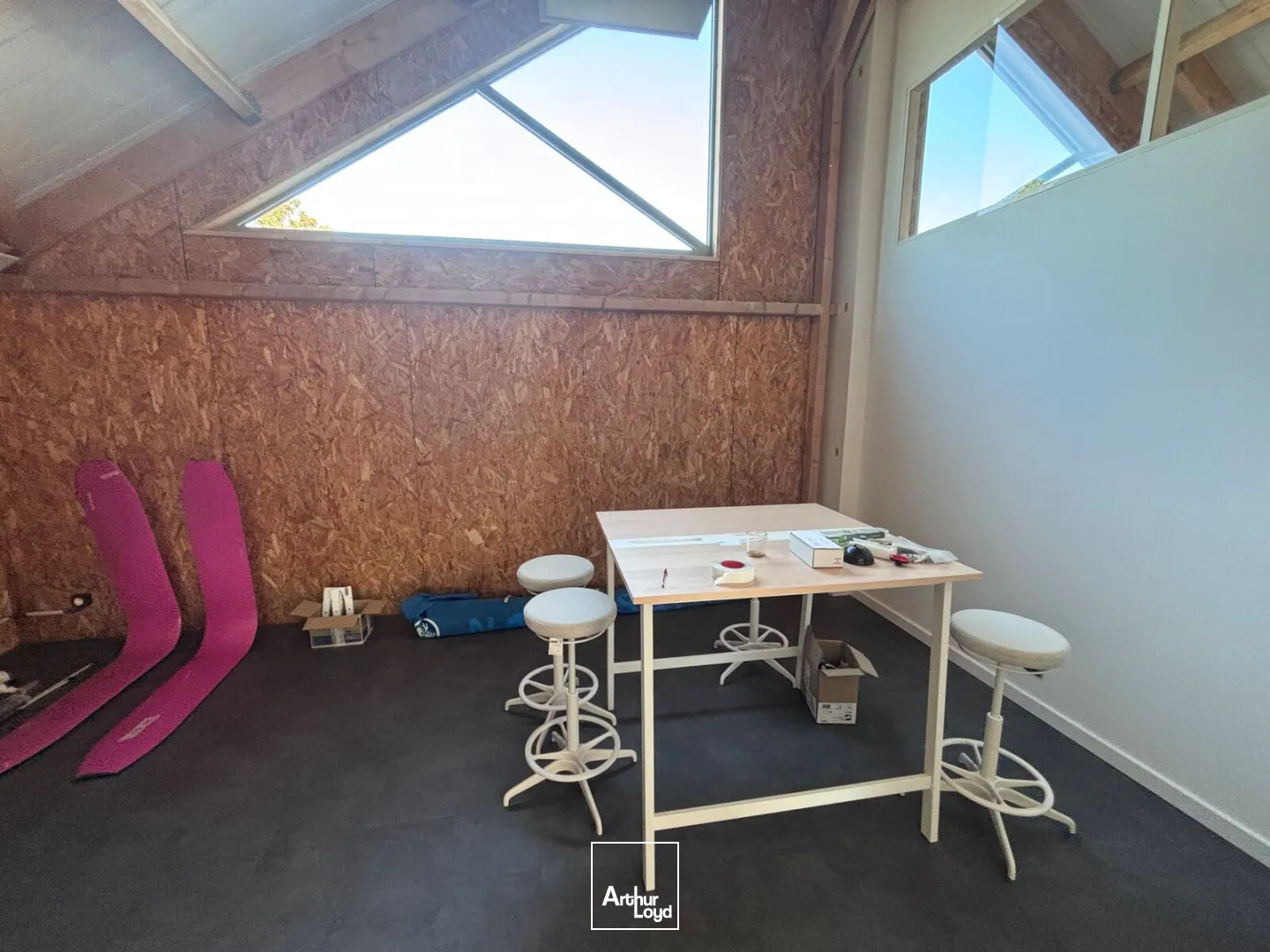 Locaux d'activité & Entrepôts - Location - SAINT HERBLAIN - 44800 - 194-400 - 7774070