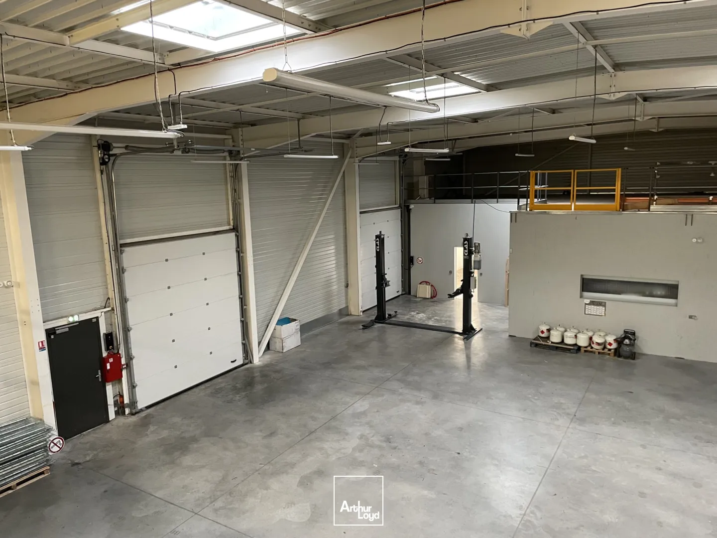 Locaux d'activité & Entrepôts - Location - LES SORINIERES - 44840 - 810-810 - 7774128