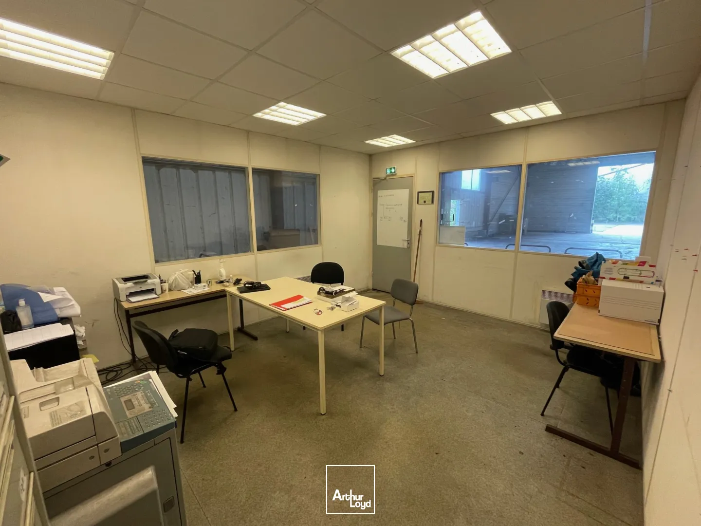Locaux d'activité & Entrepôts - Location - GAILLON - 27600 - 323-323 - 7774197