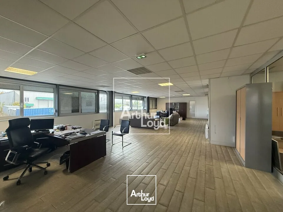 Locaux d'activité & Entrepôts - Vente - MORET SUR LOING - 77250 - 3000-3000 - 7774640