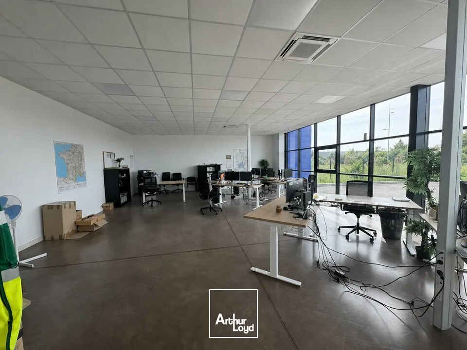 Locaux d'activité & Entrepôts - Location - CHANCEAUX SUR CHOISILLE - 37390 - 1645-1645 - 7774704
