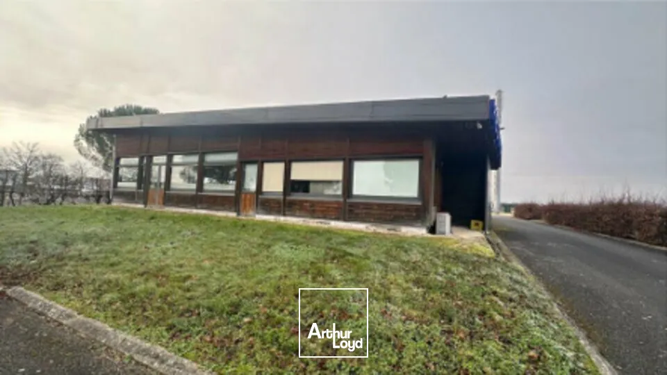 Locaux commerciaux - Vente - SAINT-DOULCHARD - 18230 - 595-595 - 7774725