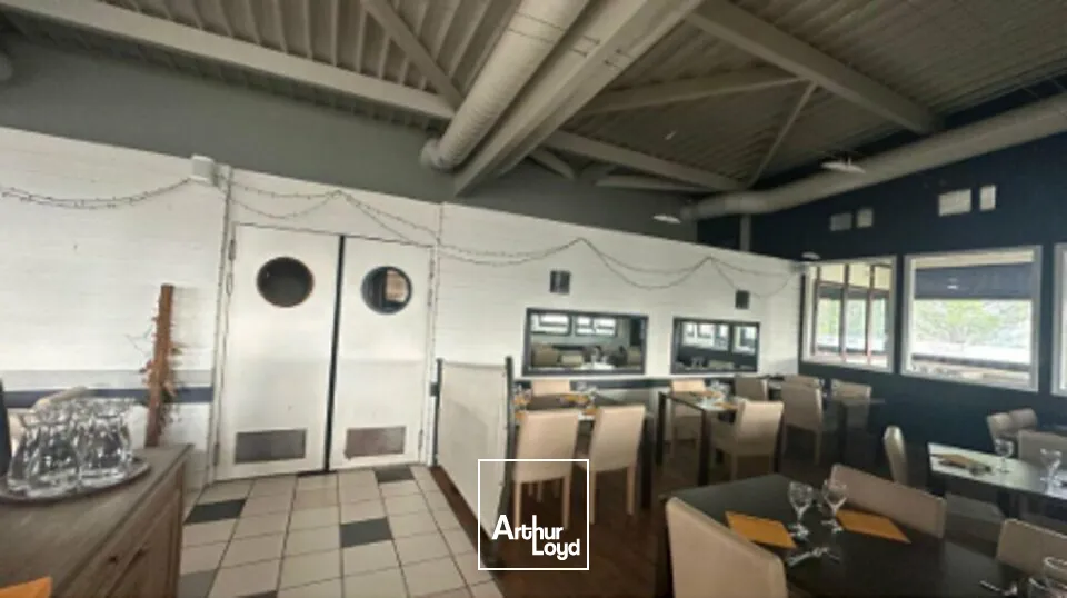 Locaux commerciaux - Vente - SAINT-DOULCHARD - 18230 - 595-595 - 7774729