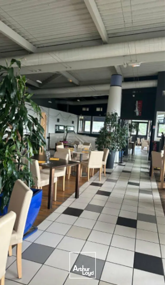 Locaux commerciaux - Vente - SAINT-DOULCHARD - 18230 - 595-595 - 7774731