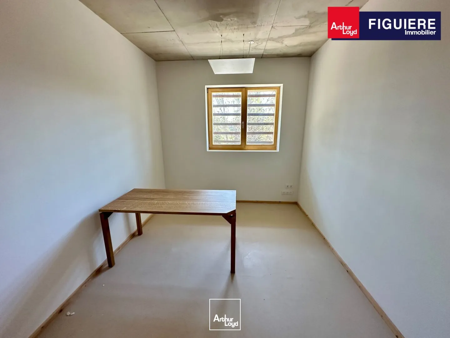 Bureaux - Location - GARDANNE - 13120 - 10-111.65 - 7774750