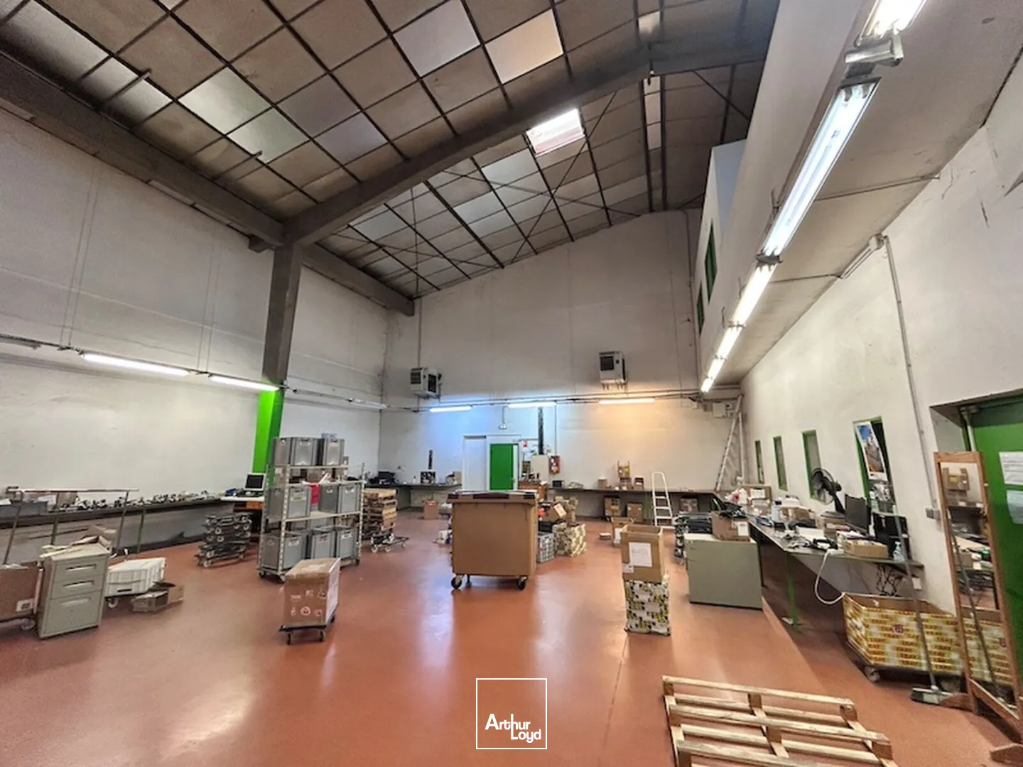 Locaux d'activité & Entrepôts - Location - CHARNAY LES MACON - 71850 - 1835-1835 - 7774996