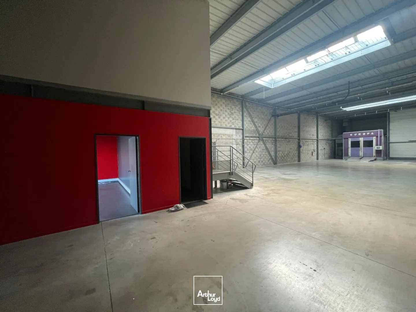 Locaux d'activité & Entrepôts - Location - CHAMBLY - 60230 - 462-462 - 7776727
