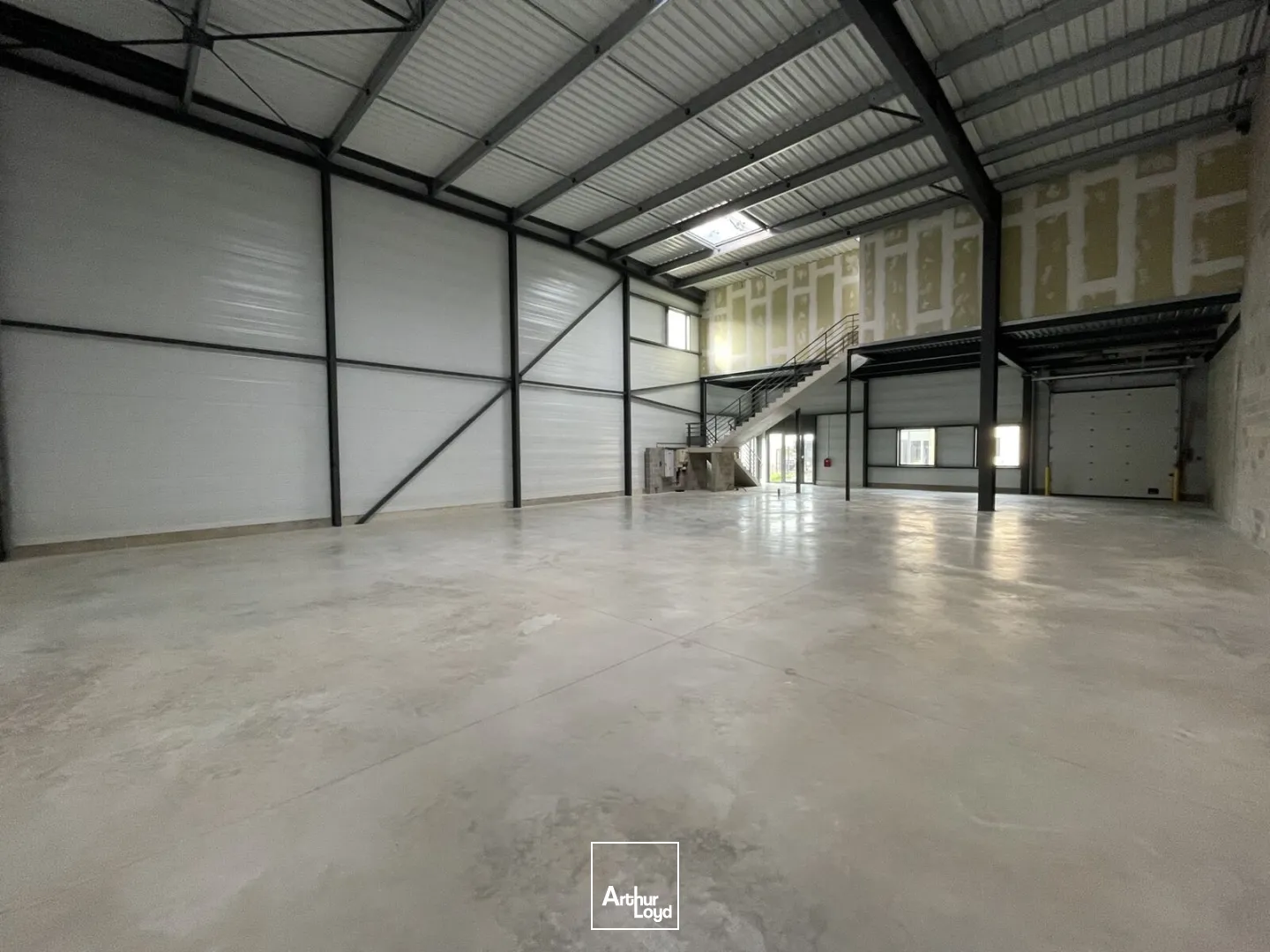 Locaux d'activité & Entrepôts - Location - OISSEL - 76350 - 192-3600 - 7776834