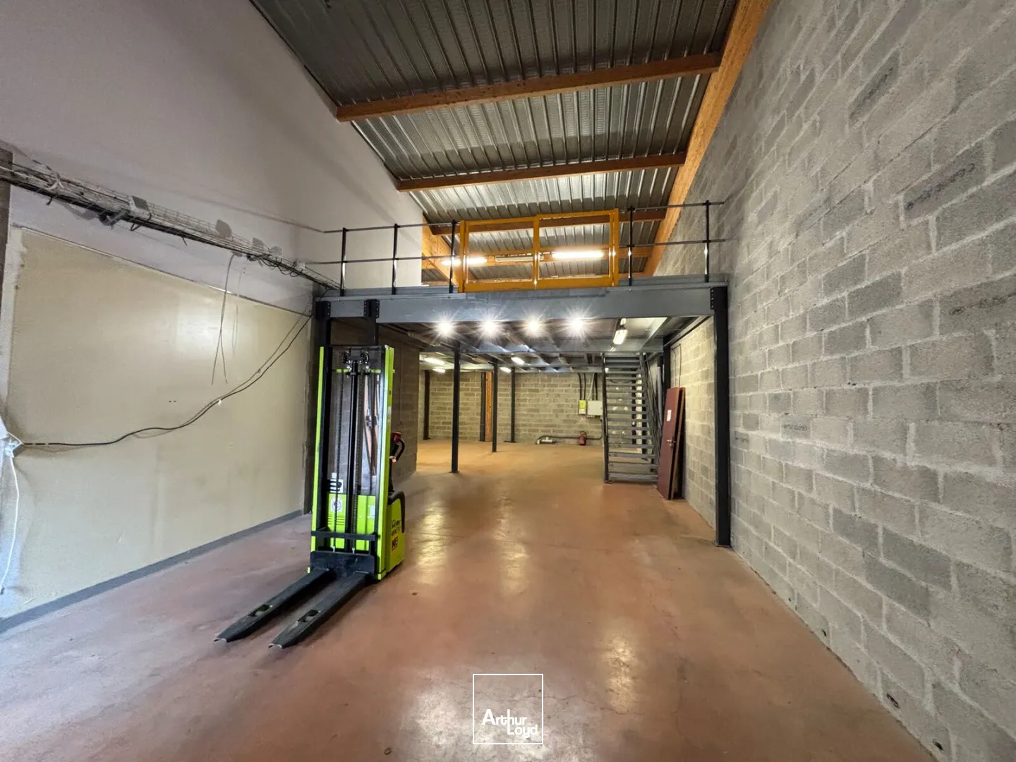 Locaux d'activité & Entrepôts - Location - LE GRAND QUEVILLY - 76120 - 484-484 - 7776852