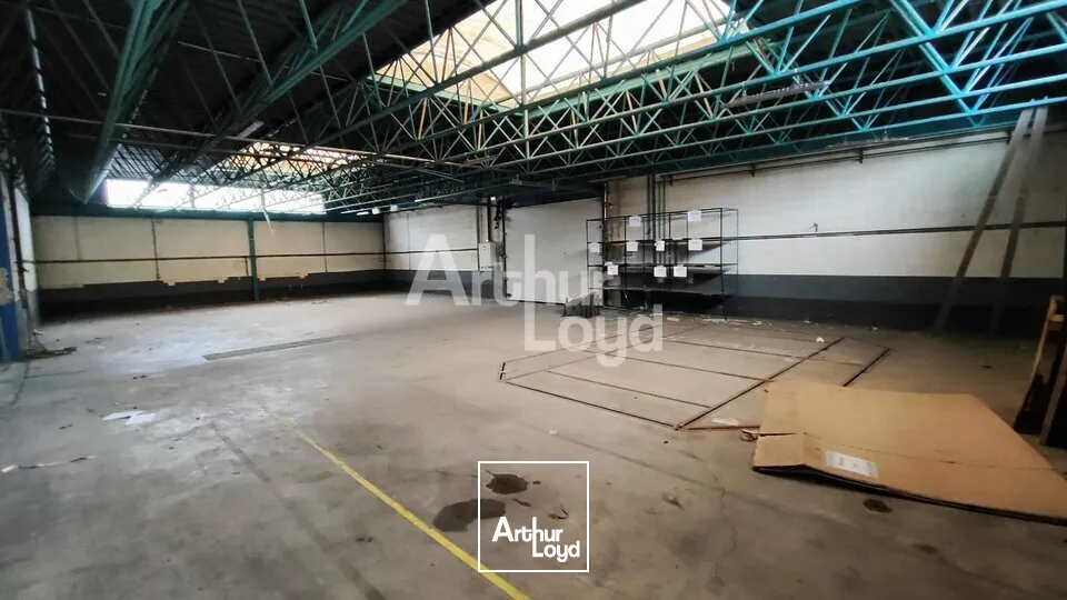 Locaux d'activité & Entrepôts - Location - AIX-LES-BAINS - 73100 - 1200-1200 - 7776870