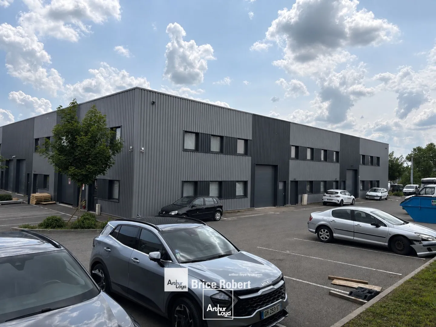 Locaux d'activité & Entrepôts - Vente - GENAY - 69730 - 138-138 - 7777228